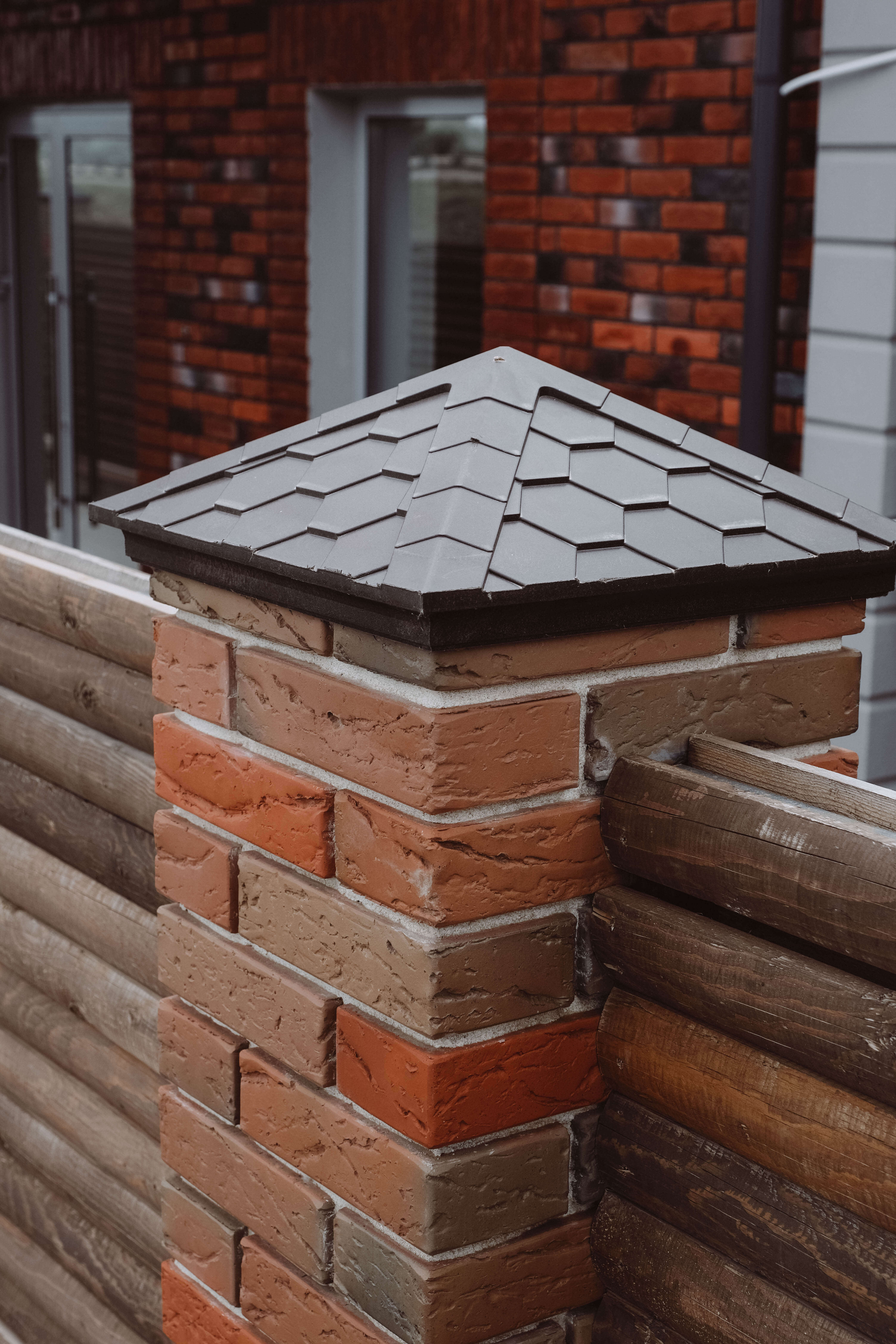 Колпак Zking Эверест Коричневый на столб 1.5х1.5 кирпича (390х390мм) в Барнауле фото